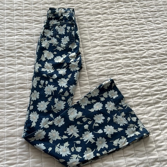 SOLD - Picture 6 of 6